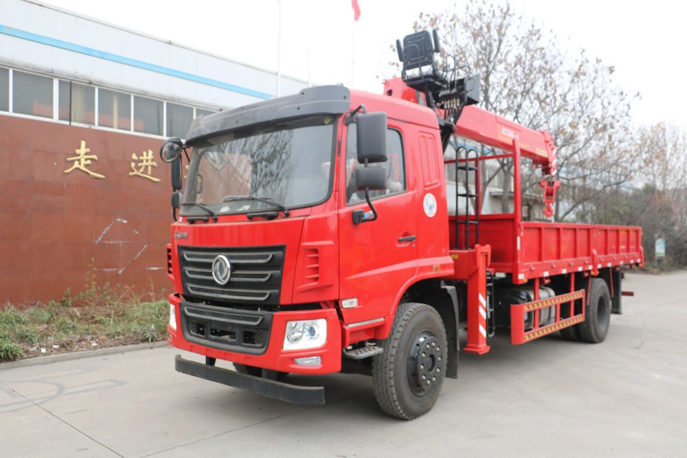 8 Ton Truck Mounted Crane