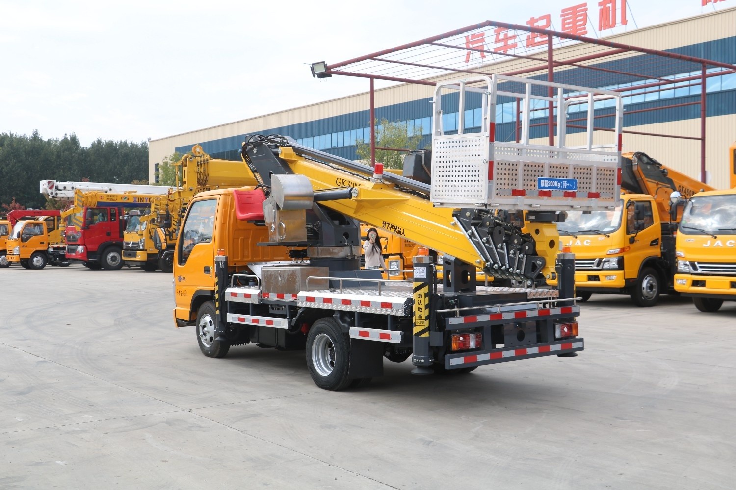 Caminhão de trabalho aéreo de 30 metros GK30 com chassi Isuzu