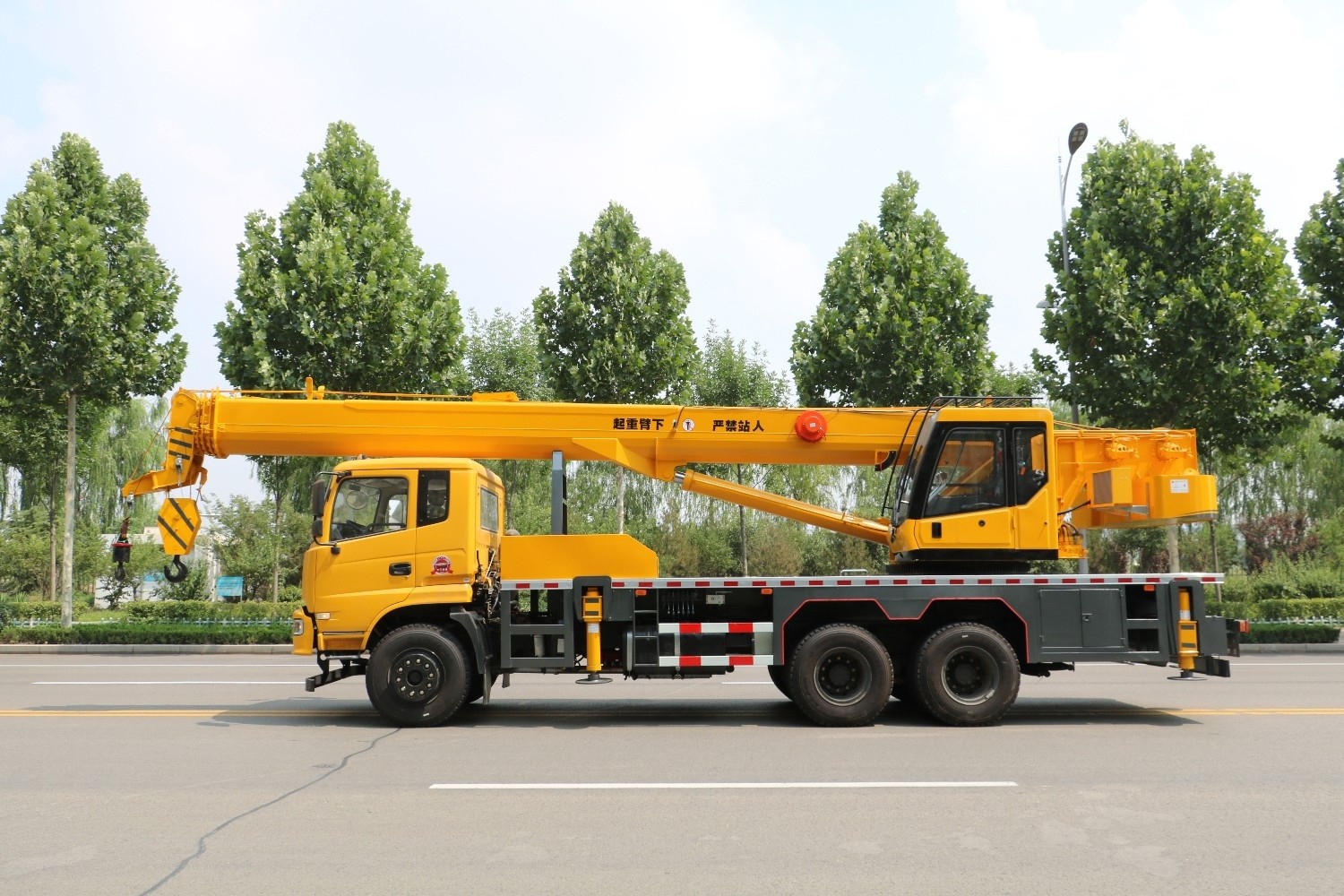 25 Ton Telescopic Mobile Crane