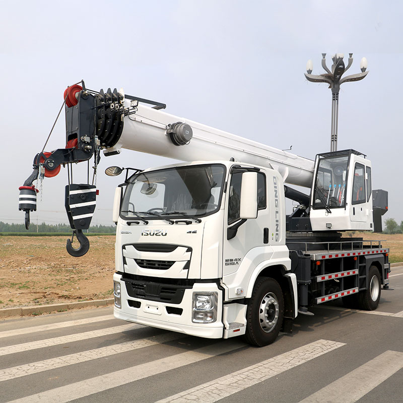 Xe tải cẩu ISUZU 10 tấn