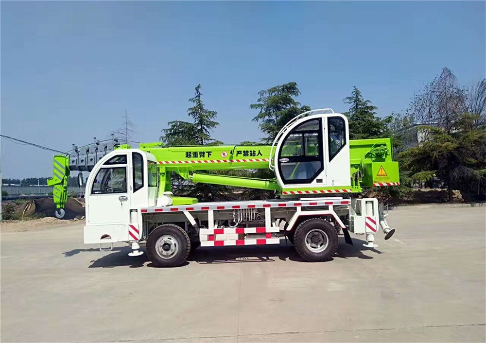 5ton yağ-elektrikli mobil vinç