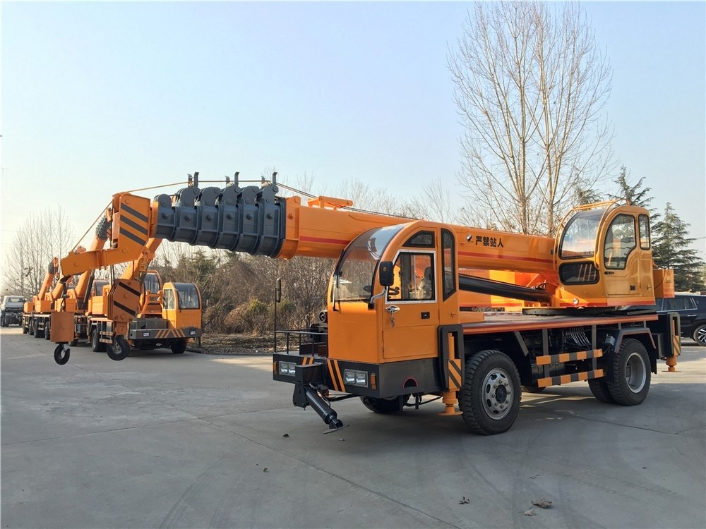 12 Ton Plug-in Truck Crane