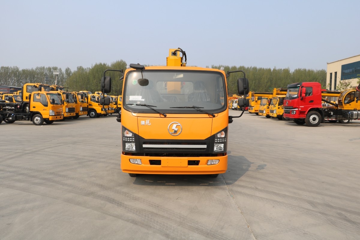 18m Multifunctional Aerial Work Platform Truck