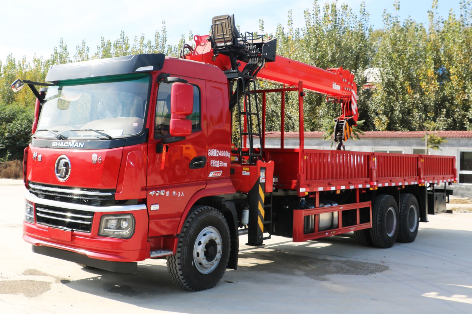 Cần cẩu xe tải tay thẳng 12 tấn