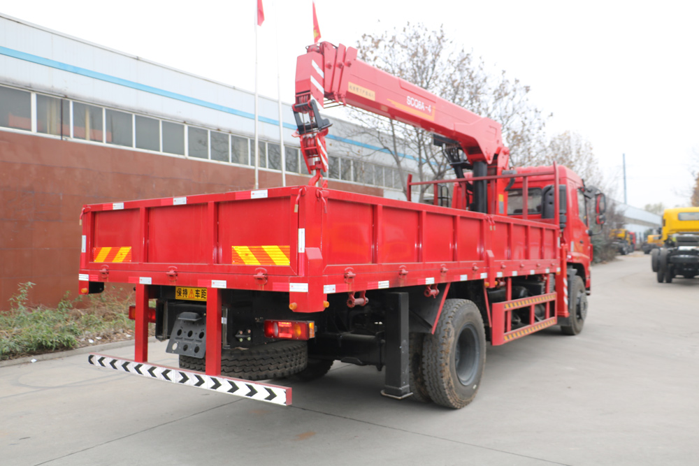 8 Ton Truck Mounted Crane