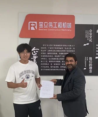 Indian Client Visits Our Company and Successfully Signs Contract for 2 Units of 12-Ton Truck Cranes