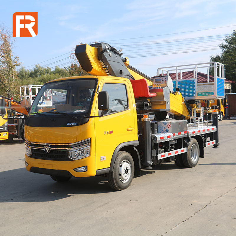 Camión con canasta hidráulica de 30,3 metros