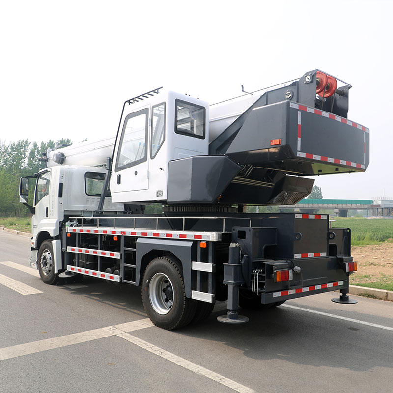 Cần cẩu di động 10 tấn Cần cẩu xe tải mới