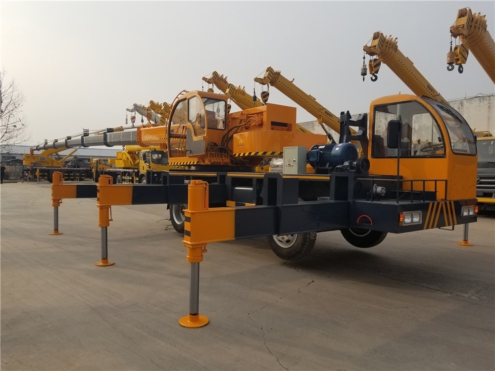 12 Ton Oil-Electric Mobile Crane