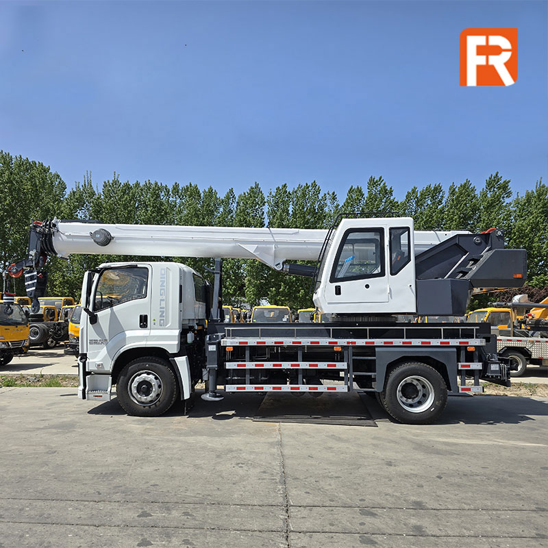 Xe tải cẩu ISUZU 10 tấn