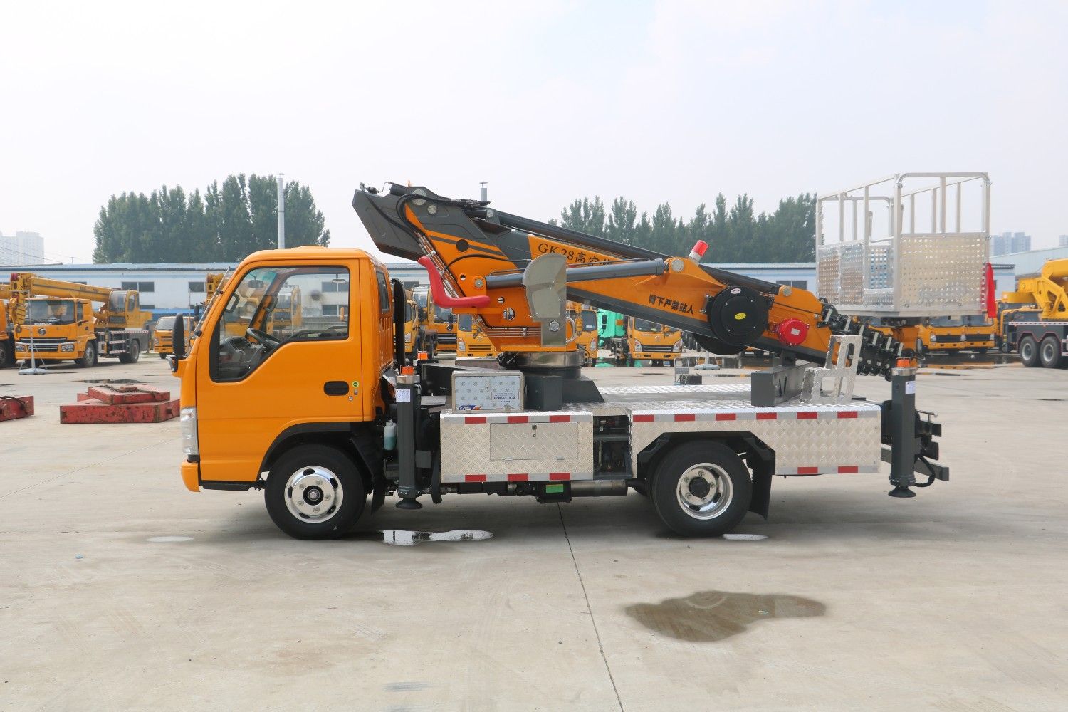 30Meter Aerial Work Truck With ISUZU Chassis