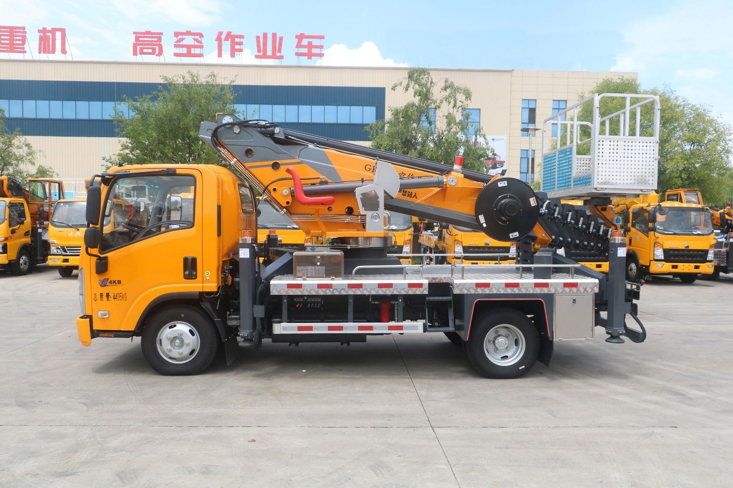 35 Meter Aerial Work Truck With ISUZU Chassis