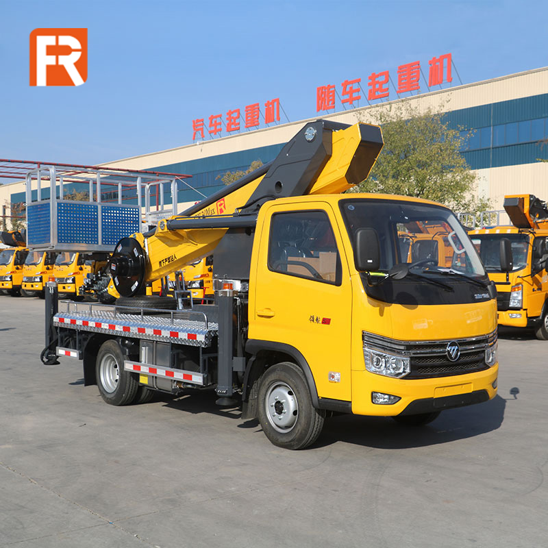 Camión con canasta hidráulica de 30,3 metros