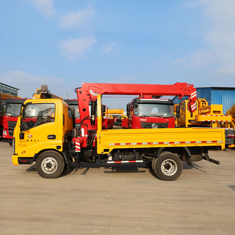 Cần cẩu xe tải 4TONS