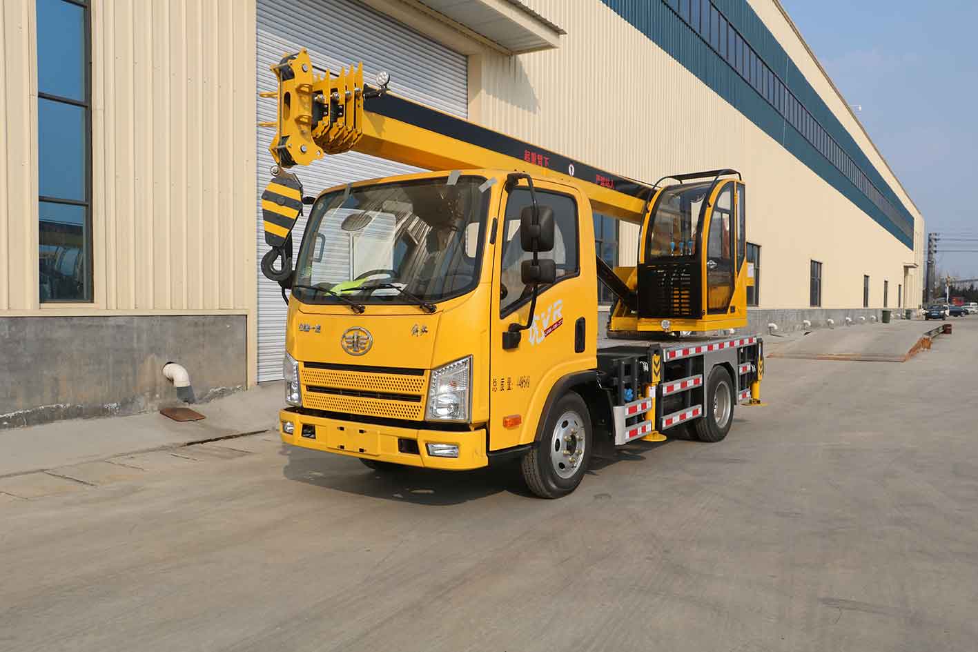 Cẩu di động Fow 5 tấn