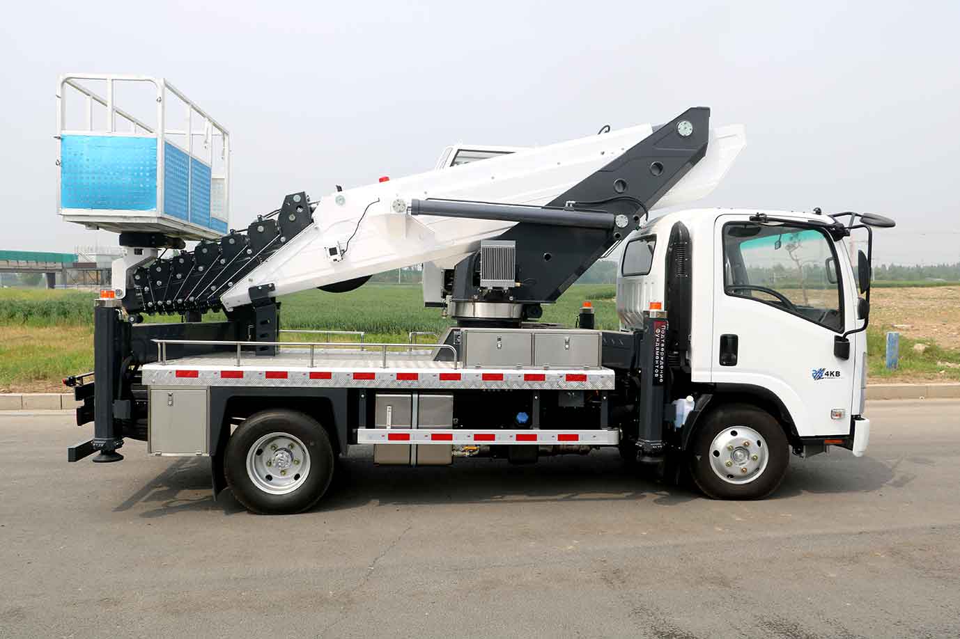 รถบรรทุกบูมแขนยืดไสลด์ 35 เมตร