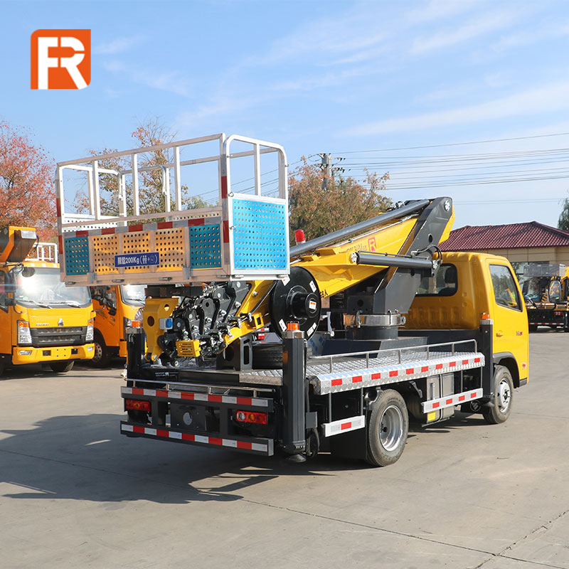 Camión con canasta hidráulica de 30,3 metros