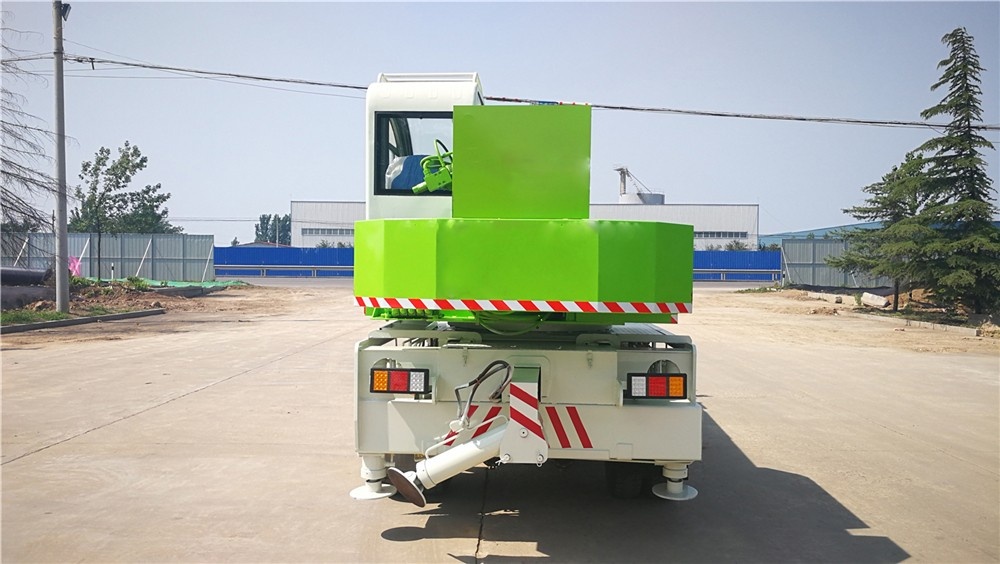 8 Ton Oil-Electric Mobile Crane